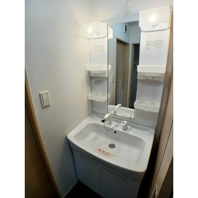 アンブラッセ 201【管理NO：1-018725701-02010】 ★家具家電は申し込み後に搬入します 2026年09月上旬入居可能の物件画像