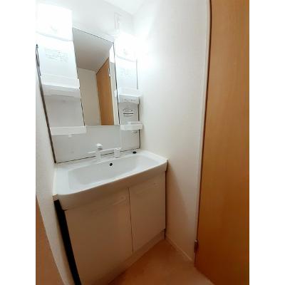 メゾン　ド　カルムⅢ 102【管理NO：1-021963201-01020】 ★家具家電は申し込み後に搬入しますの物件画像