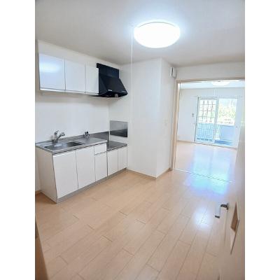 ソレイユ 101【管理NO：1-015833901-01010】 ★家具家電は申し込み後に搬入します 2026年08月下旬入居可能の物件画像