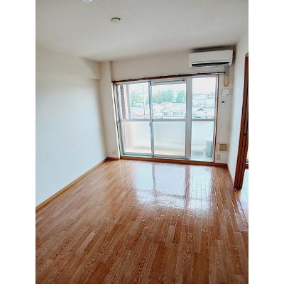 ラルジュ・ロジュマン 404【管理NO：1-012242001-04040】 ★家具家電は申し込み後に搬入します★の物件画像