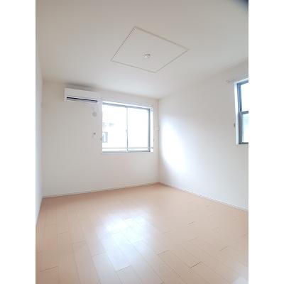 グレイス・コート 201【管理NO：1-017550901-02010】 ★家具家電は申し込み後に搬入します★の物件画像
