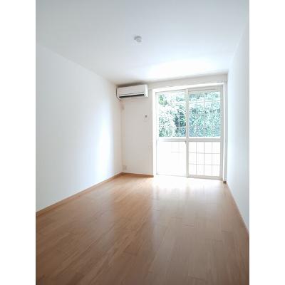 シャングリラＥ 103【管理NO：1-011539001-01030】 ★家具家電は申し込み後に搬入します★の物件画像