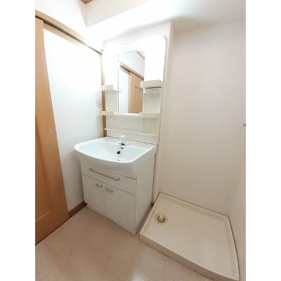 カメリア・レッド　Ａ 202【管理NO：1-013378101-02020】 ★家具家電は申し込み後に搬入します 2026年08月下旬入居可能の物件画像