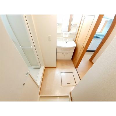 グランツ榎本 102【管理NO：1-014660301-01020】 ★家具家電は申し込み後に搬入します 2026年08月下旬入居可能の物件画像