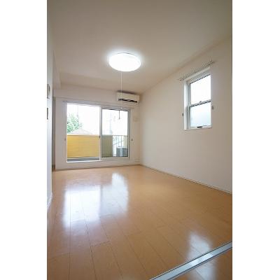 南風ＷＥＳＴ 201【管理NO：1-017819202-02010】 ★家具家電は申し込み後に搬入します 2026年10月中旬入居可能の物件画像