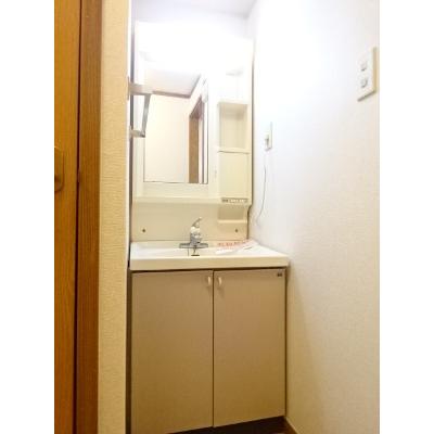 グランラシーヌ 103【管理NO：1-007101401-01030】 ★家具家電は申し込み後に搬入します 2026年09月中旬入居可能の物件画像