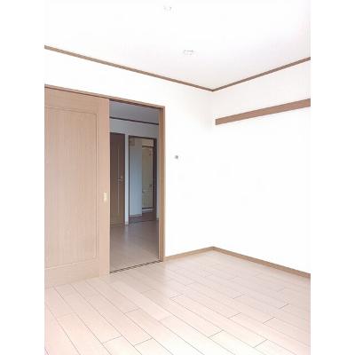 ハッピーライフ 101【管理NO：1-011657801-01010】 ★家具家電は申し込み後に搬入します★の物件画像