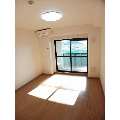 ファウンダー　オブ　ティー 304【管理NO：1-015105601-03040】 ★家具家電は申し込み後に搬入します 2026年08月上旬入居可能の物件画像