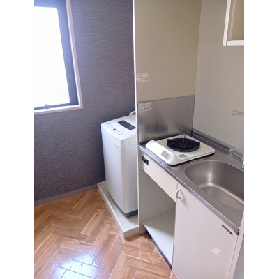 KIT【金沢駅徒歩12分♪】角部屋☆バストイレ別☆オートロック☆駐車場有　GI0108の物件画像