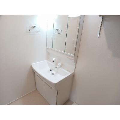 グランツ　Ｊ 103【管理NO：1-028306701-01030】 ★家具家電は申し込み後に搬入しますの物件画像