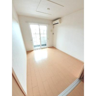 ユニゾン 103【管理NO：1-015657501-01030】 ★家具家電は申し込み後に搬入します★ ★2026年08月下旬入居可能★の物件画像