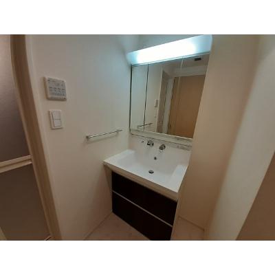 タウンイーストガン 601【管理NO：1-021602301-06010】 ★家具家電は申し込み後に搬入します★ ★2026年08月下旬入居可能★の物件画像