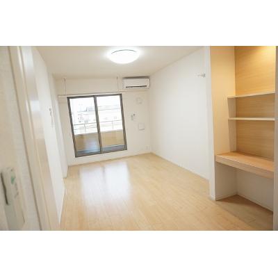 アイリス 201【管理NO：1-024031701-02010】 ★家具家電は申し込み後に搬入します★ ★2026年08月中旬入居可能★の物件画像