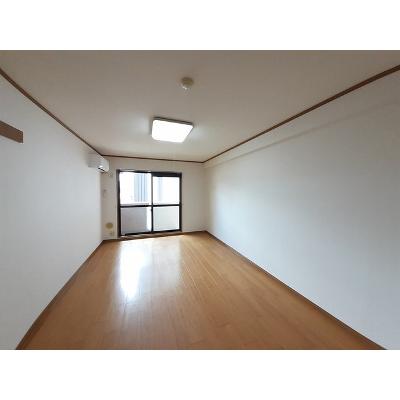 パラディーゾ木の実町 302【管理NO：1-010478801-03020】 ★家具家電は申し込み後に搬入します★ ★2026年09月中旬入居可能★の物件画像