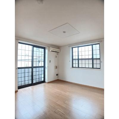 サニーホームズⅡ 101【管理NO：1-010570802-01010】 ★家具家電は申し込み後に搬入します★の物件画像