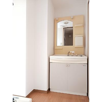 ベルコリーナケイ 203【管理NO：1-004618401-02030】 ★家具家電は申し込み後に搬入します★の物件画像
