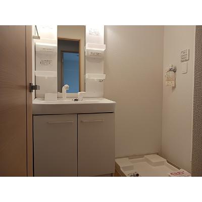 クオーレ　ピアッツァ 103【管理NO：1-017922801-01030】 ★家具家電は申し込み後に搬入します★の物件画像