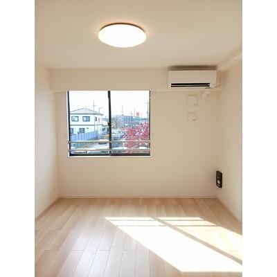 カーサ・フォーリスト 201【管理NO：1-027383401-02010】 ★家具家電は申し込み後に搬入します 2026年08月下旬入居可能の物件画像