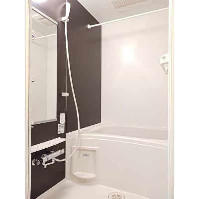カラフル　ウェーブ 108【管理NO：1-017376801-01070】 ★家具家電は申し込み後に搬入します★ ★2026年09月上旬入居可能★の物件画像