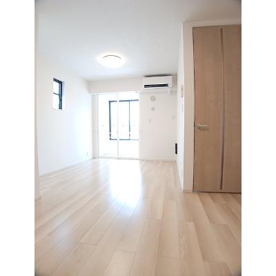 グラース 103【管理NO：1-027106201-01030】 ★家具家電は申し込み後に搬入します★の物件画像