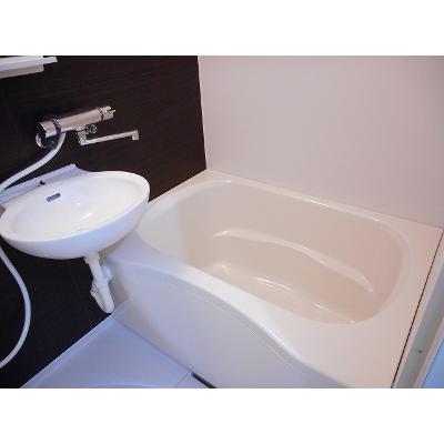 シャンポール 102【管理NO：1-002857201-01020】 ★家具家電は申し込み後に搬入します★の物件画像