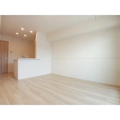 アッシャー 203【管理NO：1-028651601-02030】 ★家具家電は申し込み後に搬入します★ ★2026年09月上旬入居可能★の物件画像