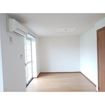 ランドマーク　２００２　２ 202【管理NO：1-011362702-02020】 ★家具家電は申し込み後に搬入します★の物件画像