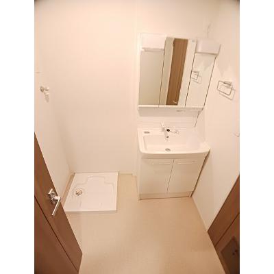 アイルーⅡ 103【管理NO：1-027253402-01030】 ★家具家電は申し込み後に搬入します★の物件画像