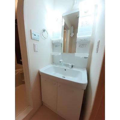 メビウス 101【管理NO：1-018850001-01010】 ★家具家電は申し込み後に搬入します 2026年08月下旬入居可能の物件画像