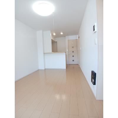 カーサ・フェリーチェ 105【管理NO：1-017201701-01040】 ★家具家電は申し込み後に搬入します★の物件画像