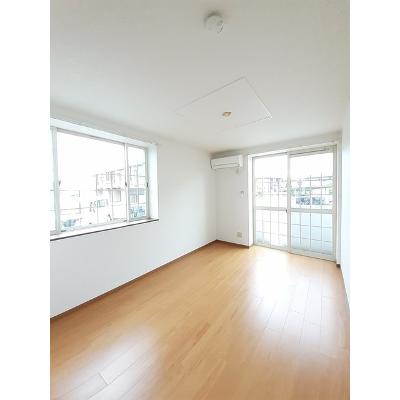 フォンテーヌＡ 101【管理NO：1-009591301-01010】 ★家具家電は申し込み後に搬入します★の物件画像