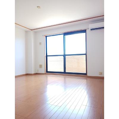 ヴィラージュ・コート 201【管理NO：1-013910701-02010】 ★家具家電は申し込み後に搬入します★ ★2026年12月下旬入居可能★の物件画像