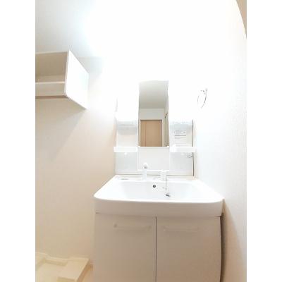 レティスＶ 101【管理NO：1-023358701-01010】 ★家具家電は申し込み後に搬入します★ ★2026年10月中旬入居可能★の物件画像