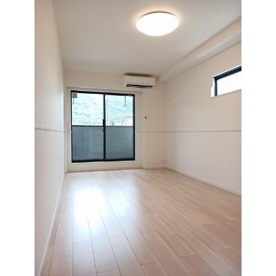 レジデンス寺地 205【管理NO：1-028100901-02040】 ★家具家電は申し込み後に搬入します★の物件画像