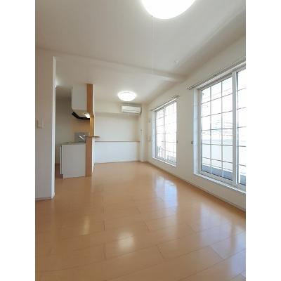 ドゥアビエスタ 205【管理NO：1-018673801-02040】 ★家具家電は申し込み後に搬入しますの物件画像