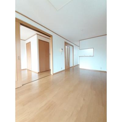 ローレルＢ 203【管理NO：1-012997702-02030】 ★家具家電は申し込み後に搬入します 2026年10月下旬入居可能の物件画像