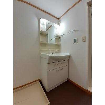 ローレルＢ 203【管理NO：1-012997702-02030】 ★家具家電は申し込み後に搬入します 2026年10月下旬入居可能の物件画像