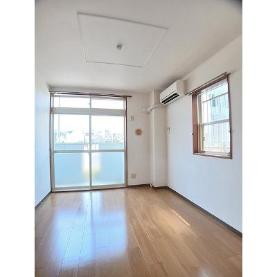 ジョイフルシティＢ 102【管理NO：1-005948802-01020】 ★家具家電は申し込み後に搬入します★の物件画像