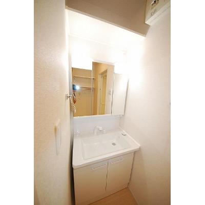 クオリア　Ⅲ 202【管理NO：1-024516103-02020】 ★家具家電は申し込み後に搬入します 2026年08月下旬入居可能の物件画像