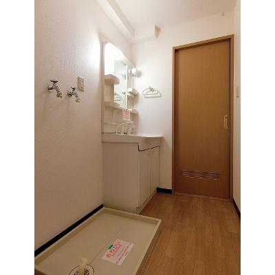 パレス榎本 204【管理NO：1-011255101-02040】 ★家具家電は申し込み後に搬入します 2026年08月下旬入居可能の物件画像
