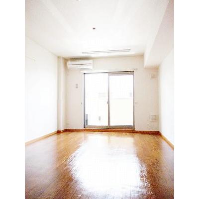 カーサ　クワノ 106【管理NO：1-014557701-01050】 ★家具家電は申し込み後に搬入します★の物件画像