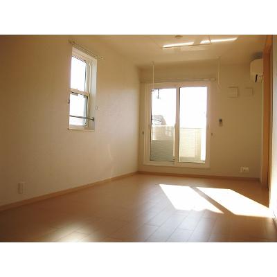 カルム２２ 203【管理NO：1-016373201-02030】 ★家具家電は申し込み後に搬入します★ ★2026年08月下旬入居可能★の物件画像