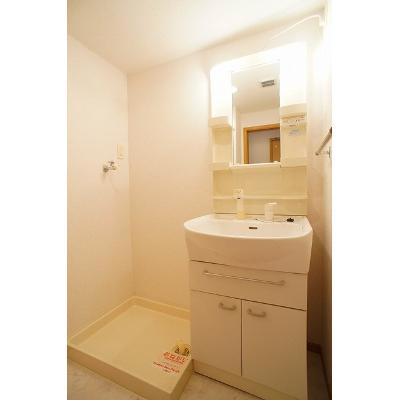 オンブラージュ 101【管理NO：1-013551901-01010】 ★家具家電は申し込み後に搬入します 2026年09月中旬入居可能の物件画像
