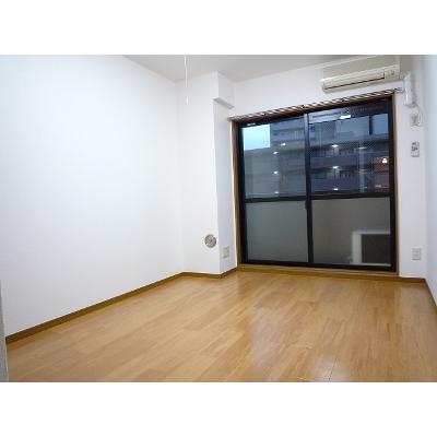 ＣＯＭＯＤＯ・ＳＥＮ 302【管理NO：1-011594401-03020】 ★家具家電は申し込み後に搬入しますの物件画像