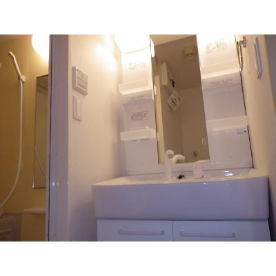 プラナス　Ｂ 101【管理NO：1-018151102-01010】 ★家具家電は申し込み後に搬入します★ ★2026年09月中旬入居可能★の物件画像