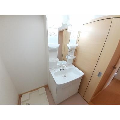 ウエストピークⅣ 201【管理NO：1-015882901-02010】 ★家具家電は申し込み後に搬入します★の物件画像