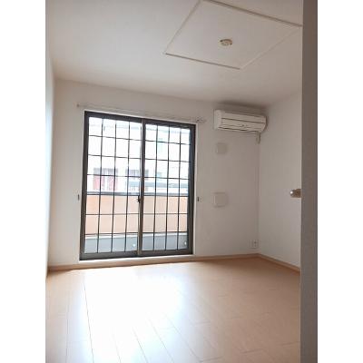 フルールⅠ 101【管理NO：1-017036701-01010】 ★家具家電は申し込み後に搬入します★ ★2026年10月中旬入居可能★の物件画像