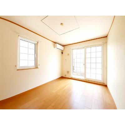 アーネストⅡ 101【管理NO：1-011963202-01010】 ★家具家電は申し込み後に搬入します 2026年09月中旬入居可能の物件画像