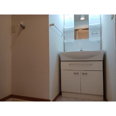 ヴァンベール　Ｂ 203【管理NO：1-014559402-02030】 ★家具家電は申し込み後に搬入します★の物件画像