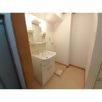 カーサ・フィオーレⅡ 202【管理NO：1-012085301-02020】 ★家具家電は申し込み後に搬入します★ ★2026年08月中旬入居可能★の物件画像